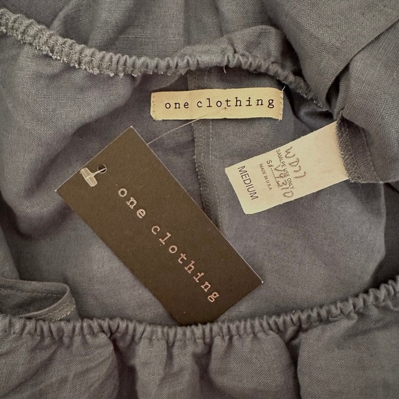 NWT Off Shoulder Chambray Denim Ruffle Dress Size Medium - Picture 4 of 4